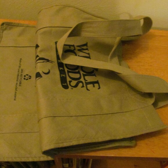 CHICAGO LAKEVIEW WHOLE FOODS MARKET SHOPPING BAG STRONG 15' x 13' X 10' INCHES ! - Picture 1 of 5